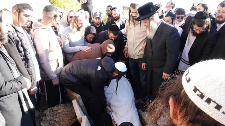 הלוויתו של ישראל שאשא ז"ל במירון