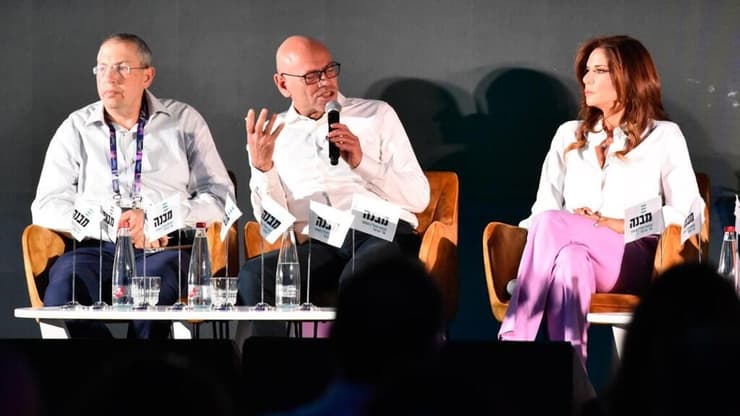 ועידת מרכז הבנייה הישראלי, מימין: קרן מרציאנו רונית שבירו, רפי אלמליח, שי אהרונוביץ'