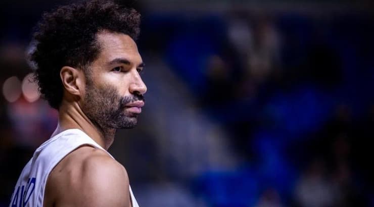 דרו קרופורד (פיב"א) דרו קרופורד