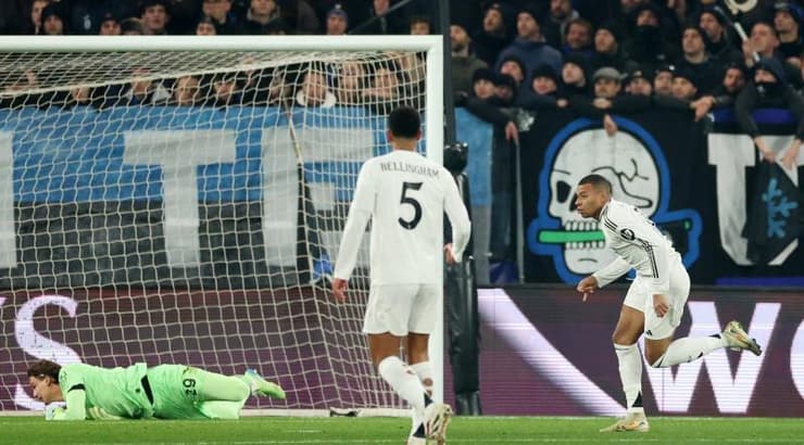 קיליאן אמבפה חוגג