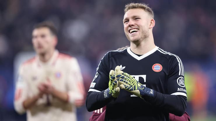 "אין מאושר ממני". דניאל פרץ (Christof Koepsel/Getty Images) שוער באיירן מינכן דניאל פרץ