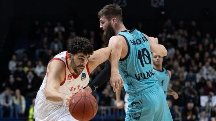 עוד הפסד כואב. תומר גינת (צילום: הפועל ת"א) תומר גינת