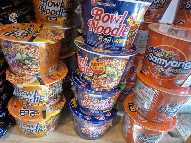 ראמנים להכנה מהירה בקערות עוד ראמנים בקערות