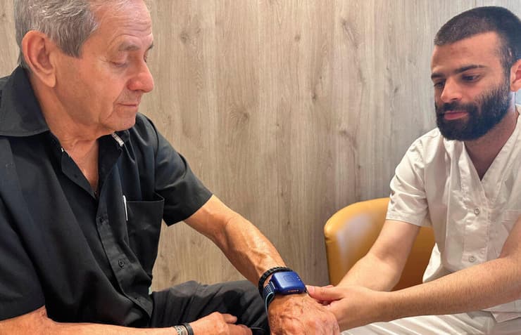 צמיד ניטור - גולדנקייר (צילום: יח״צ גולדנקייר) צמיד ניטור - גולדנקייר