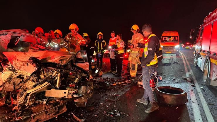 זירת התאונה בכביש 42, ליד יבנה