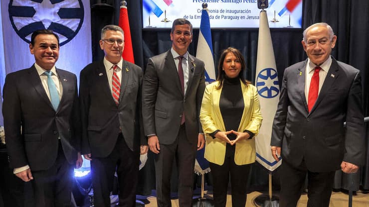 פתיחת השגרירות בירושלים (צילום: GIL COHEN-MAGEN / AFP) ביקור נשיא פרגוואי סנטיאגו פניה, טקס הפתיחה המחודשת של שגרירות פרגוואי בירושלים