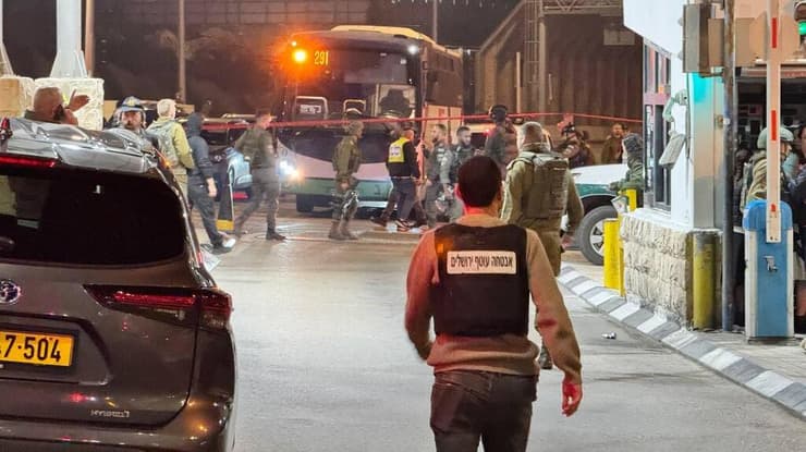 זירת הפיגוע במחסום המנהרות