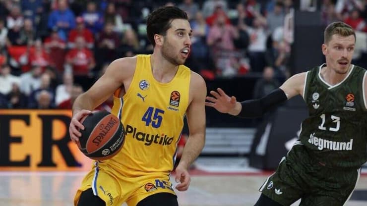 תמיר בלאט. עוד הפסד כואב למכבי ת"א (צילום: ספי מגריזו, מכבי ת"א) שחקן מכבי ת"א תמיר בלאט