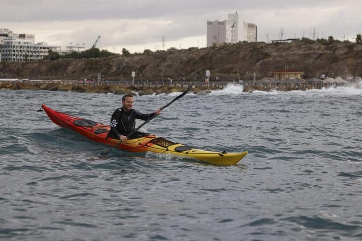 גלעד קליין "מהרגע שאני בקייאק אני לא מרגיש כאב" (זיו קורן) גלעד קליין, נפצע קשה בפיגוע בטלמון. משתתף ב"אתגריסטים"