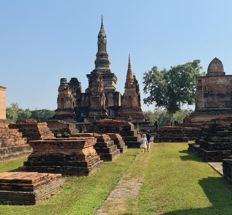 סוקותאי -ללכת ממקדש למקדש (צילום: אליה וינברג) סוקותאי