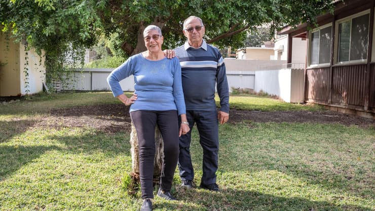 משפחת ענבי, נאות הכיכר (צילום: אסי חיים) משפחת ענבי, נאות הכיכר