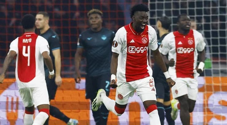 ברטרנד טראורה חוגג את השוויון