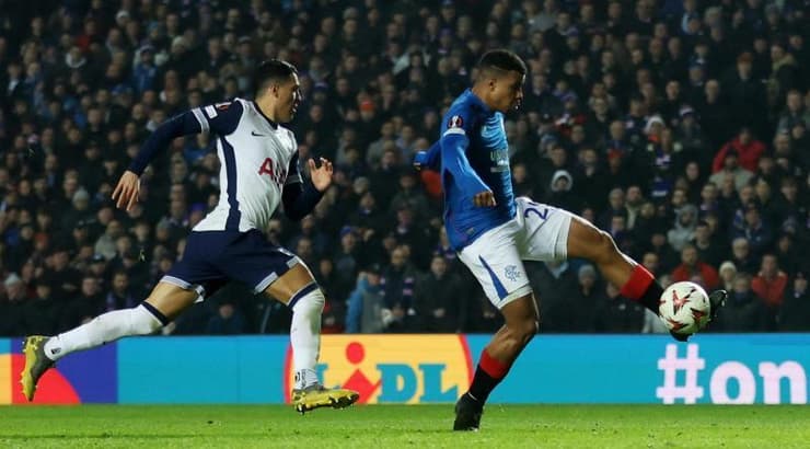 חמזה איגמאנה ברגע השער