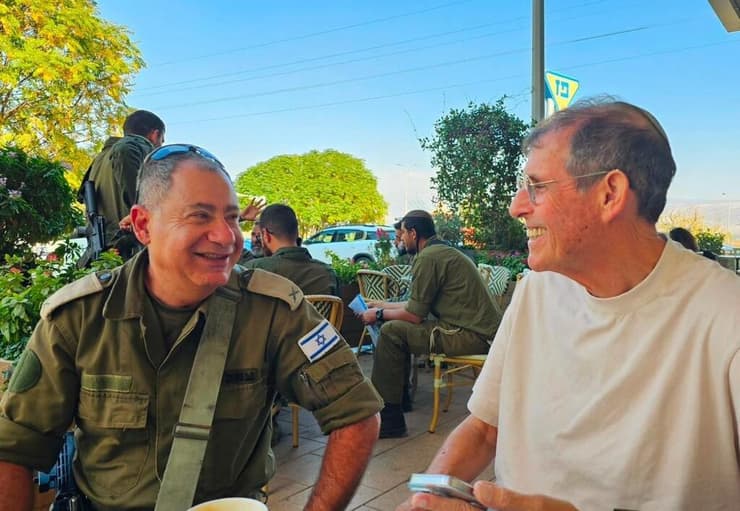 איכנולד עם תא"ל במיל' יובל בזק