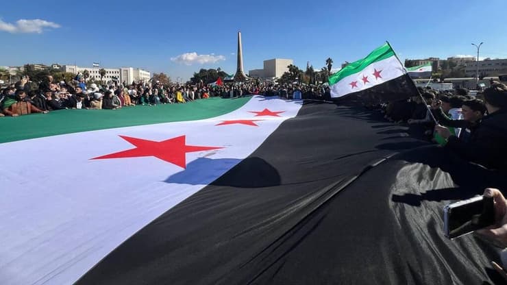 דמשק סוריה חגיגות אחרי נפילת מסטר אסד