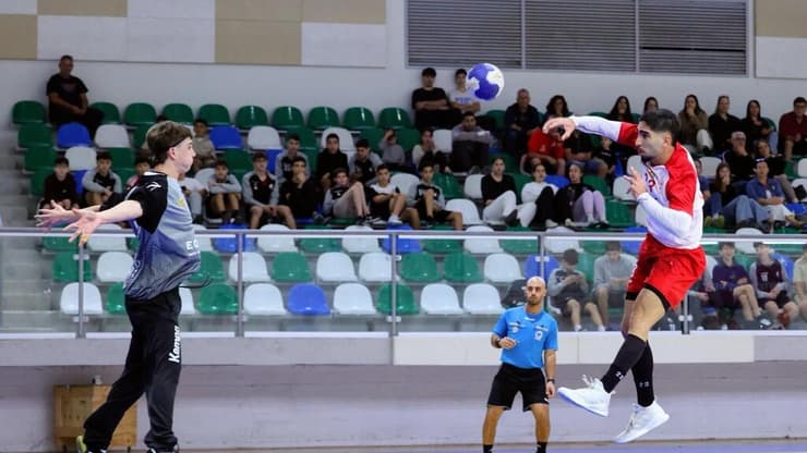 בן גונן מהפועל ראשון לציון מול אמיר שין והפועל קריית אונו