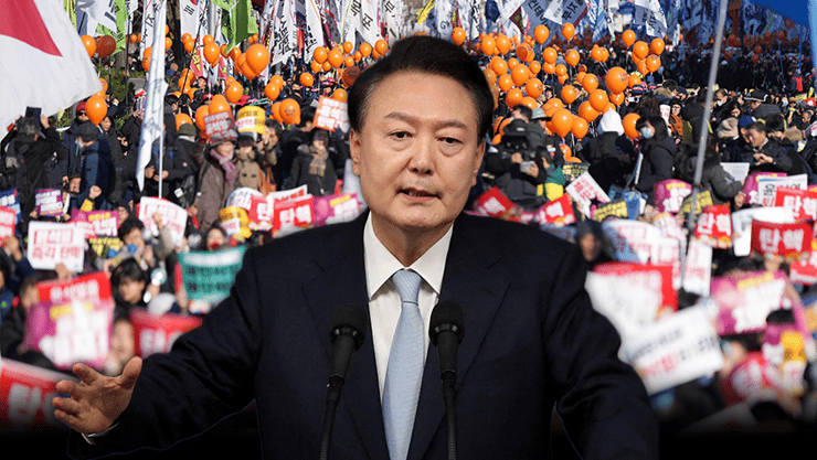 הפגנות בדרום קוריאה בזמן שהפרלמנט אישר את הדחת יון סוק יאול, הנשיא שהכריז על משטר צבאי