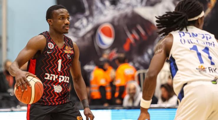 ג'ימי קלארק מול ג'רד הארפר