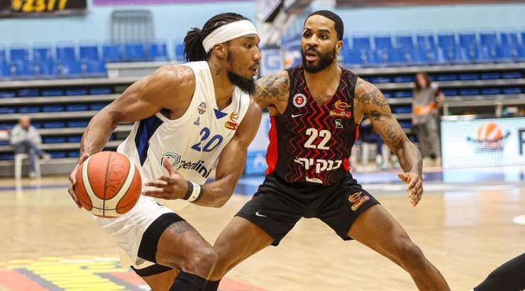 אקסבייר סניד מול טארק פיליפ