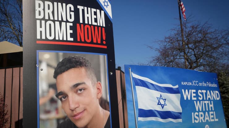 יעל, עדי ומיקה אלכסנדר, משפחתו של החטוף עידן אלכסנדר