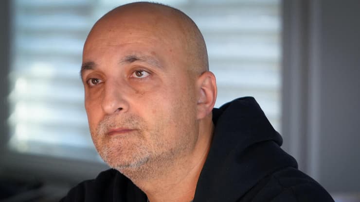 "עידן היה במקום הלא נכון, בזמן הלא נכון". עדי אלכסנדר (צילום: REUTERS/Stephani Spindel) יעל, עדי ומיקה אלכסנדר, משפחתו של החטוף עידן אלכסנדר