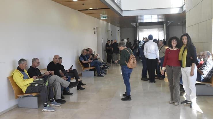  הארכת מעצרם של זורקי הנורים לביתו של ראש הממשלה במחוזי חיפה