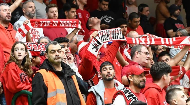 אוהדי הפועל תל אביב (ראובן שוורץ) אוהדי הפועל תל אביב