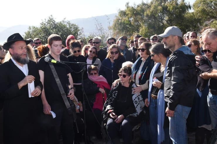 הלוויה גלעד ויטל שוטי הנבואה