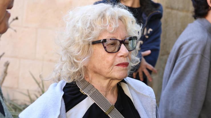 הלוויה קורין אלאל