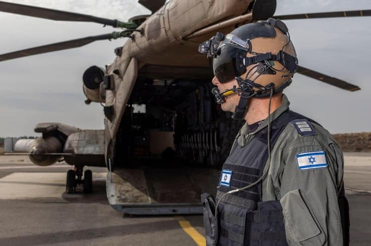 סרן (מיל') ח', מכונאי מוטס בטייסת יסעורים בחיל האוויר