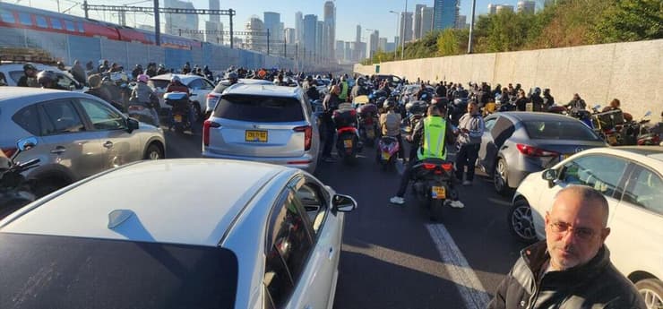 הפקק הבוקר באיילון