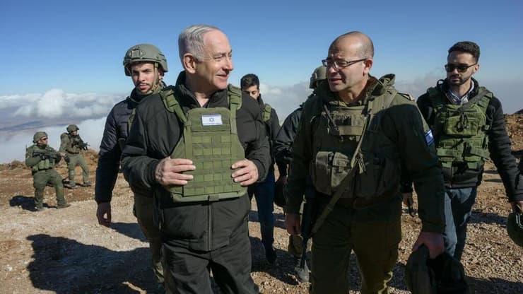 נתניהו בחרמון הסורי. "פגע בריבונות לבנון, סוריה - ורוצה להקים התנחלויות במצרים" (צילום: מעיין טואף/ לע״מ) ראש הממשלה בנימין נתניהו ערך חיתוך-מצב בשיא החרמון, יחד עם שר הביטחון ישראל כ״ץ, הרמטכ״ל רא״ל הרצי הלוי, מפקד פיקוד צפון אלוף אורי גורדין וראש השב״כ רונן בר