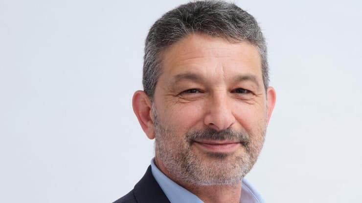 ד"ר צבי שלג. "אנחנו יודעים להוריד את בית החולים אל מתחת לפני הקרקע בתוך כמה שעות" (צילום: המרכז הרפואי לגליל) ד"ר צבי שלג