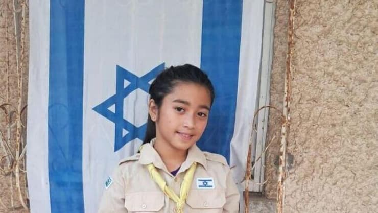 רוזנה אגפאו ובתה אליאנה,  בת ה 10 שנולדה בישראל מועמדות לגירוש מישראל