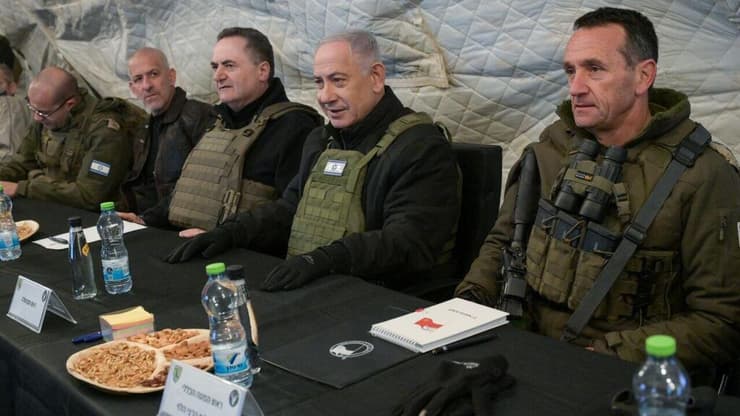 ראש הממשלה בנימין נתניהו ערך  חיתוך-מצב בשיא החרמון, יחד עם שר הביטחון ישראל כ״ץ, הרמטכ״ל רא״ל הרצי הלוי, מפקד פיקוד צפון אלוף אורי גורדין וראש השב״כ רונן בר