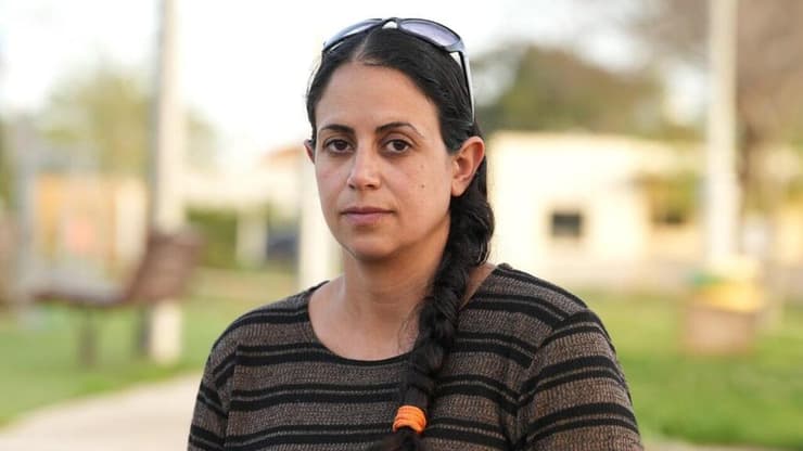 "בריחה מאחריות". עפרי ביבס עפרי ביבס, אחותו של ירדן החטוף בעזה