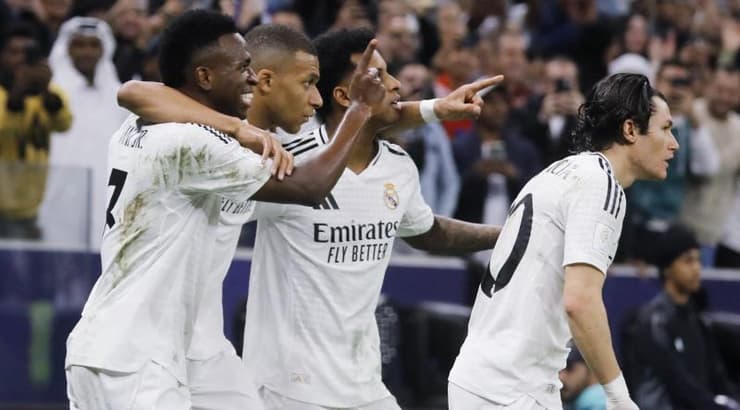 שחקני ריאל מדריד חוגגים (רויטרס) שחקני ריאל מדריד חוגגים