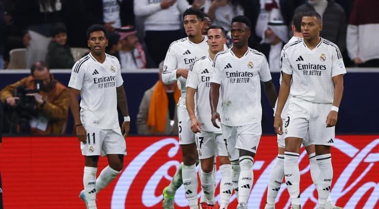 שחקני ריאל מדריד מאושרים (רויטרס) שחקני ריאל מדריד מאושרים