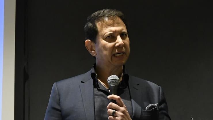 רונן ברגמן בטקס הענקת מגן השקיפות לקידום הדמוקרטיה (צילום: הדר מדיה) רונן ברגמן בטקס הענקת מגן השקיפות לקידום הדמוקרטיה