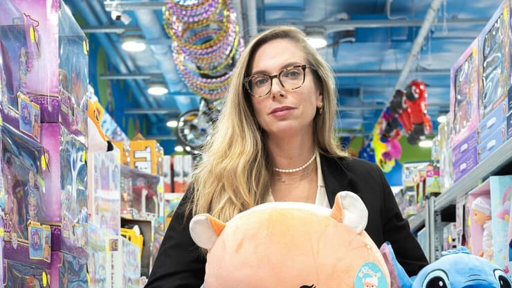 נועה בן אבו, מנכ"לית "עידן 2000" ו"כפר השעשועים". סיפרה על הקשיים של המגזר העסקי (צילום: יובל חן) נועה בן אבו, מנכ"לית "עידן 2000" ו"כפר השעשועים"