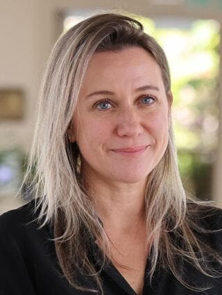 ד"ר תמרה שיינר, מומחית בנוירולוגיה ומנהלת השירות לטיפולים מתקדמים במחלת אלצהיימר במערך הנוירולוגי באיכילוב