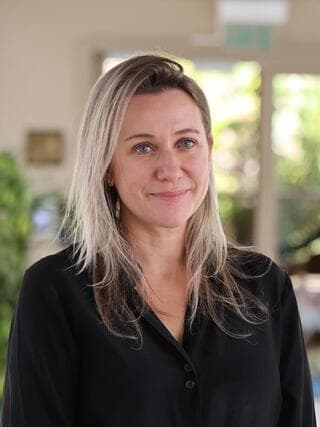 ד"ר תמרה שיינר, מומחית בנוירולוגיה ומנהלת השירות לטיפולים מתקדמים במחלת אלצהיימר במערך הנוירולוגי באיכילוב