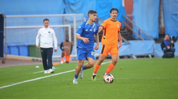 אורי עזו בפעולה (אופיר מגדל) אורי עזו בפעולה