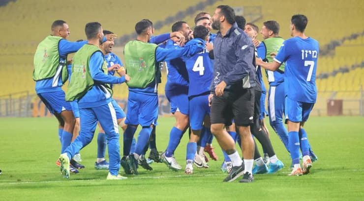 שחקני רמת השרון מאושרים (אופיר מגדל) שחקני רמת השרון מאושרים