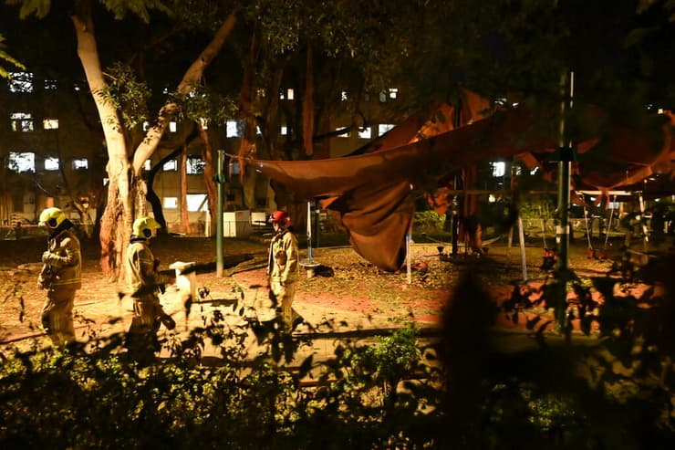 זירת נפילת הטיל החות'י בתל אביב יפו 