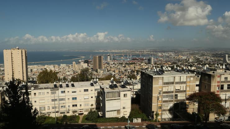 מבט על חיפה משכונת הדר עליון