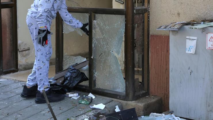 זירת נפילת הטיל החות'י בשדרות הבעש"ט ביפו, תל אביב