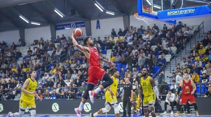 ברונו קבוקלו בפעולה (רועי כפיר) ברונו קבוקלו בפעולה