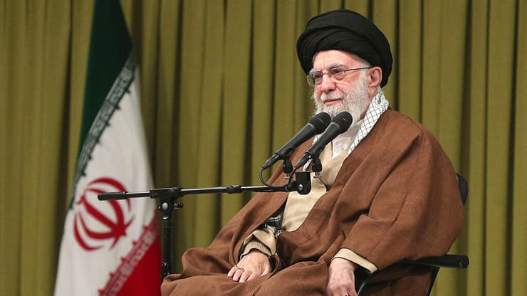 מנהיג איראן עלי חמינאי נאום טהרן