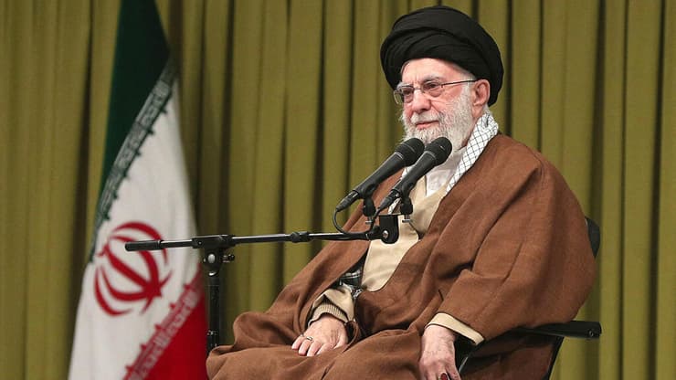מנהיג איראן עלי חמינאי נאום טהרן